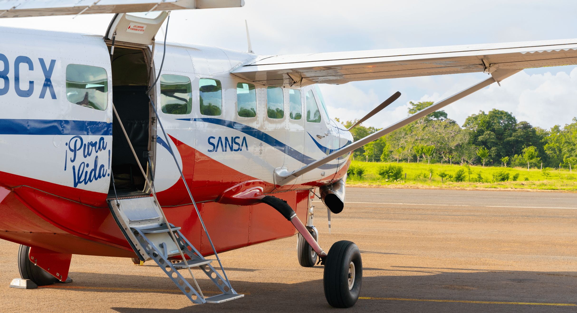 Prop plane to Golfito